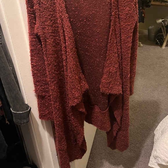 Dark red warm cardigan - Picture 2 of 3